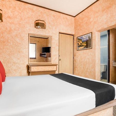 Capital O Hotel Valencia بويبلا المظهر الخارجي الصورة