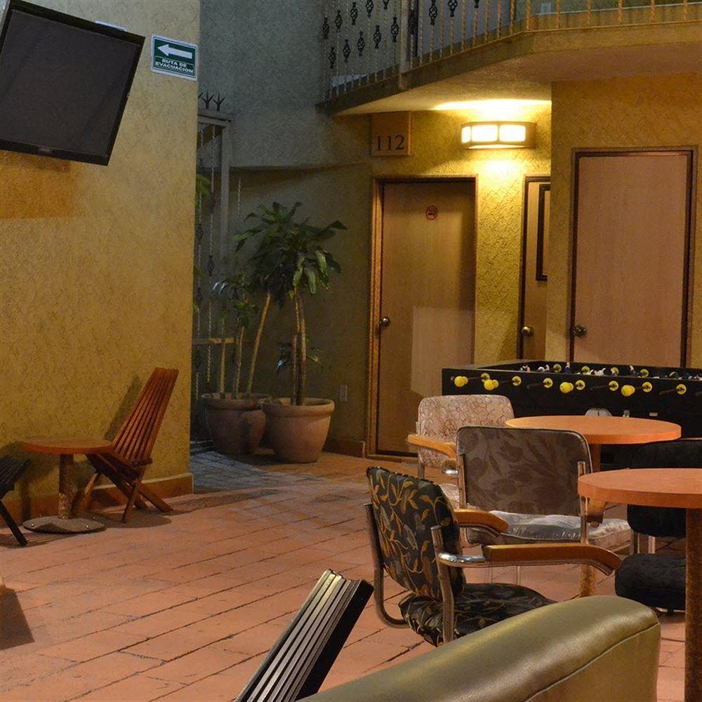 Capital O Hotel Valencia بويبلا المظهر الخارجي الصورة