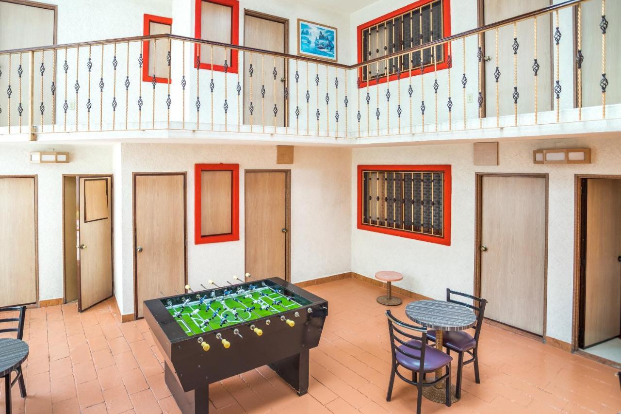 Capital O Hotel Valencia بويبلا المظهر الخارجي الصورة